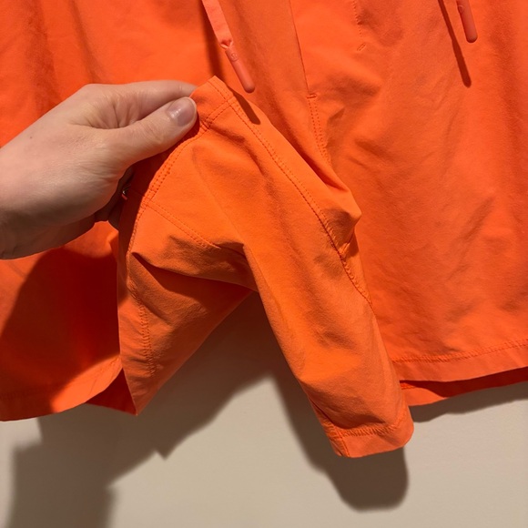 Lululemon Men’s Pace Breaker Linerless Shorts 7” Inseam in Rush Orange, Size L - Picture 8 of 10